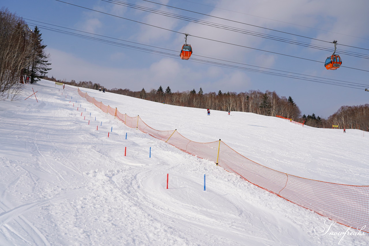 札幌国際スキー場 積雪たっぷり 300cm。コンディション良好なゲレンデでモーグル女子 ・畑田繭さんとコブコブセッション！